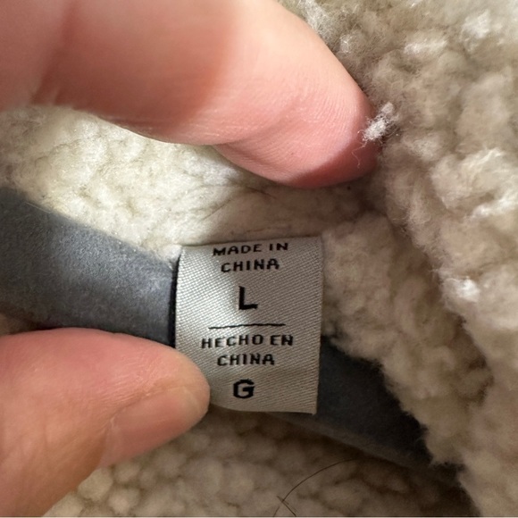 Levi's Corduroy sherpa lined jacket, tan, size L, casual, fall, autumn, outdoors - Picture 13 of 13